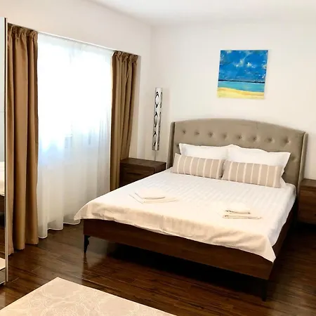 Apartman Cara - 5 Min Walk To The *
