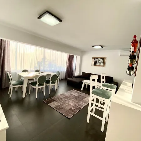 Apartment Cara - 5 Min Walk To The